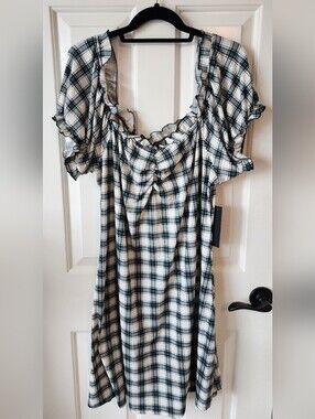 New With Tags Plaid Ruffle-Trim Short Sleeve Peasant Dress in White and Green 2X